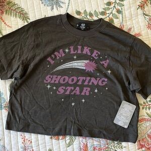 NWT: Disney Aladdin cropped tee